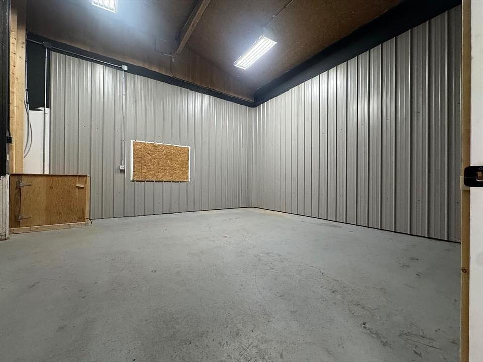 B - 6223 48 Avenue, Camrose, AB