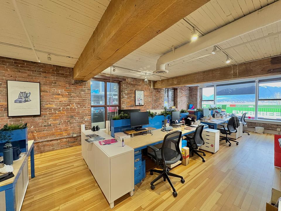 200 - 55 Water Street, Vancouver, BC