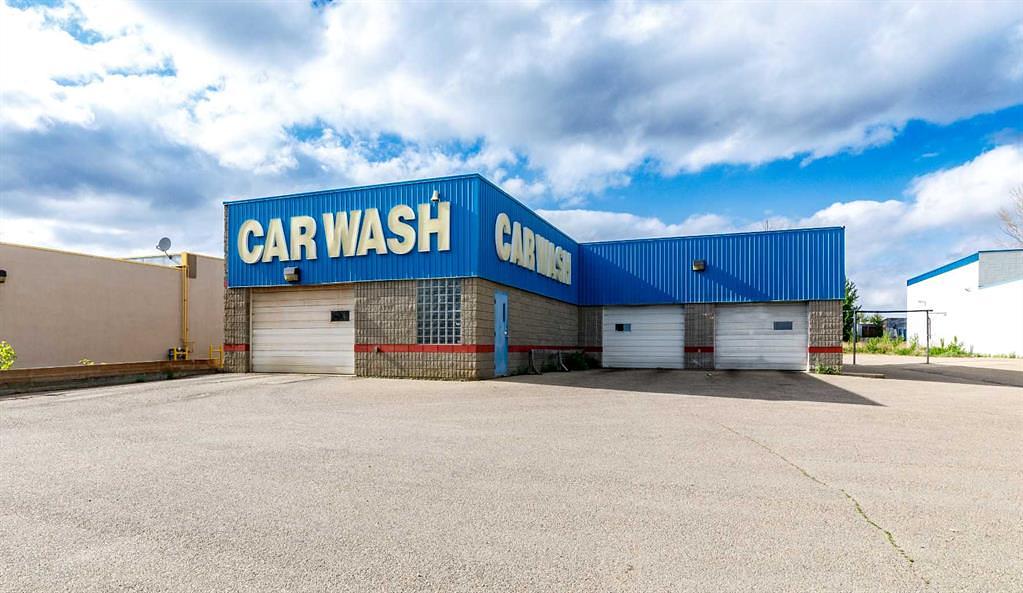 6104 67A Street, Red Deer, AB