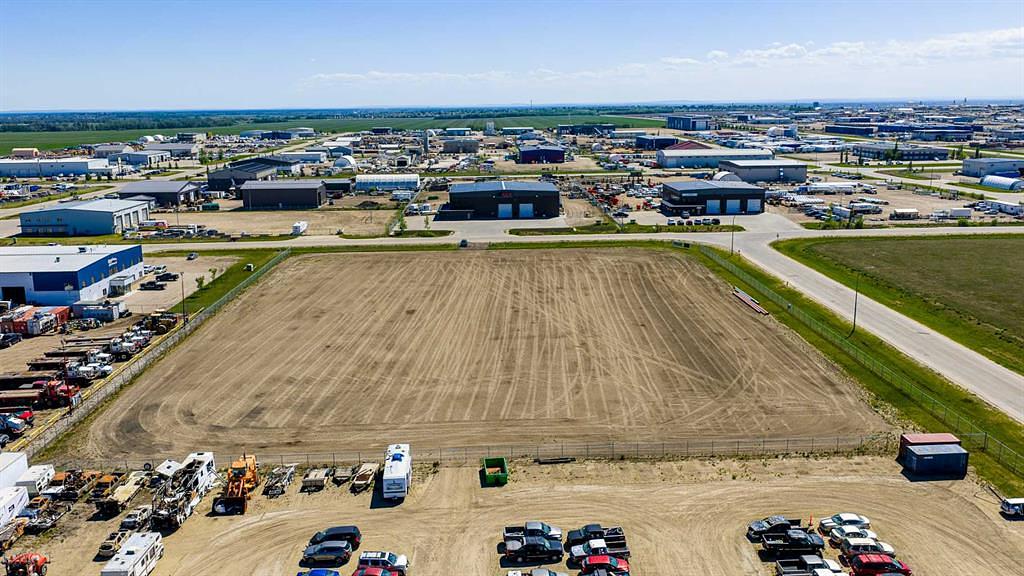 15901 90 Street, Grande Prairie, AB