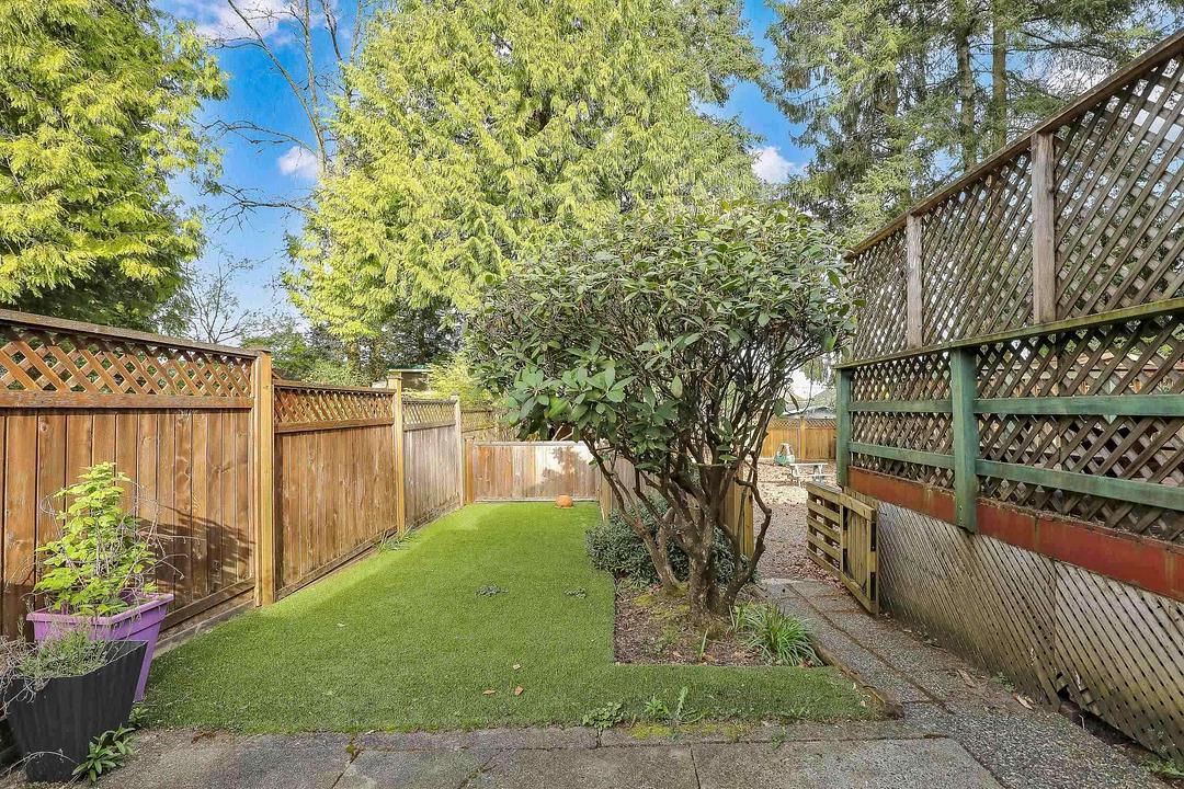 1554 Stevens Street, White Rock, BC