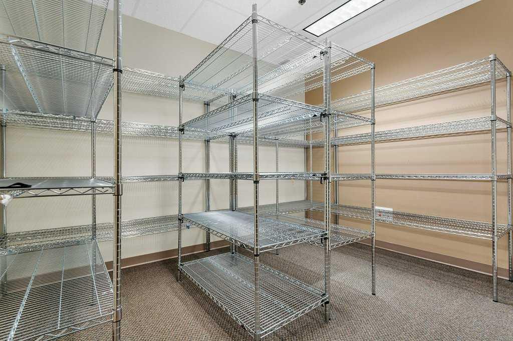 33 Schenk Industrial Road, Sylvan Lake, AB