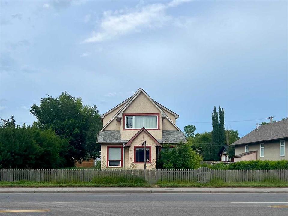 1312 Edmonton Trail, Calgary, AB