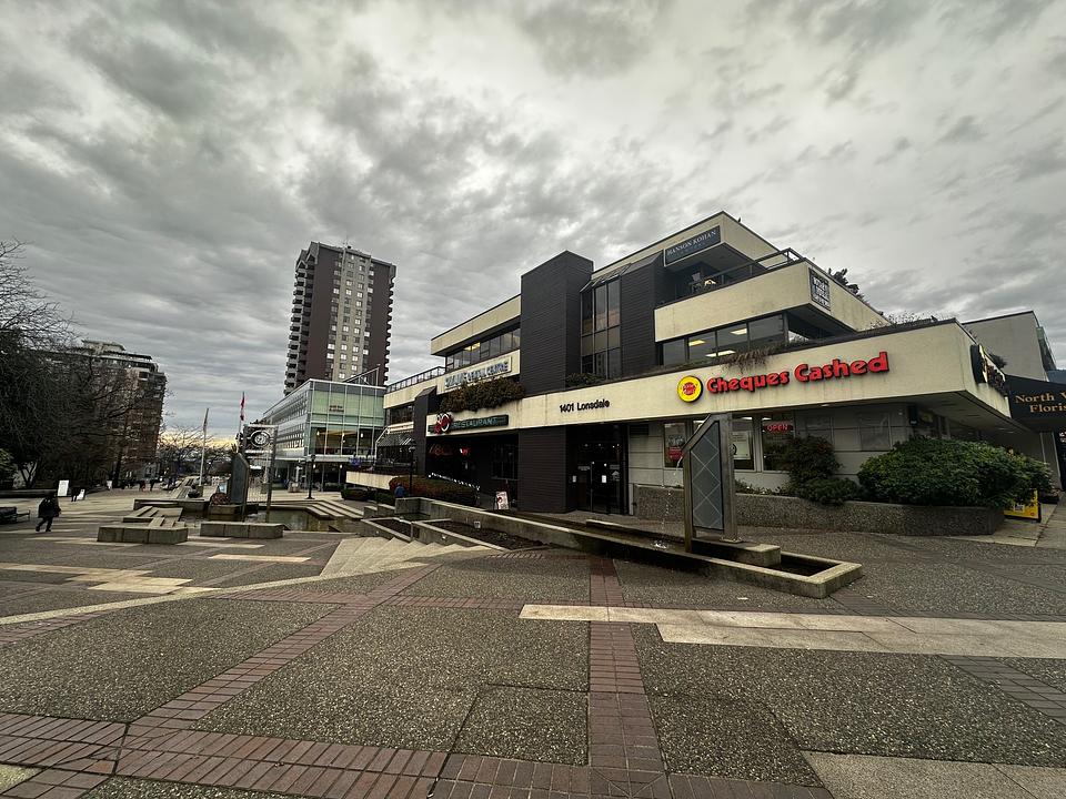 205 - 1401 Lonsdale Avenue, North Vancouver, BC
