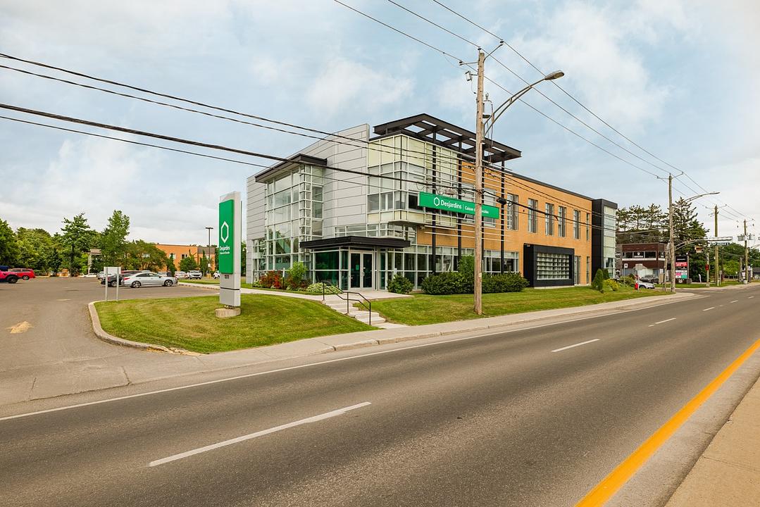 1070 Boulevard Curé-Labelle, Blainville, QC