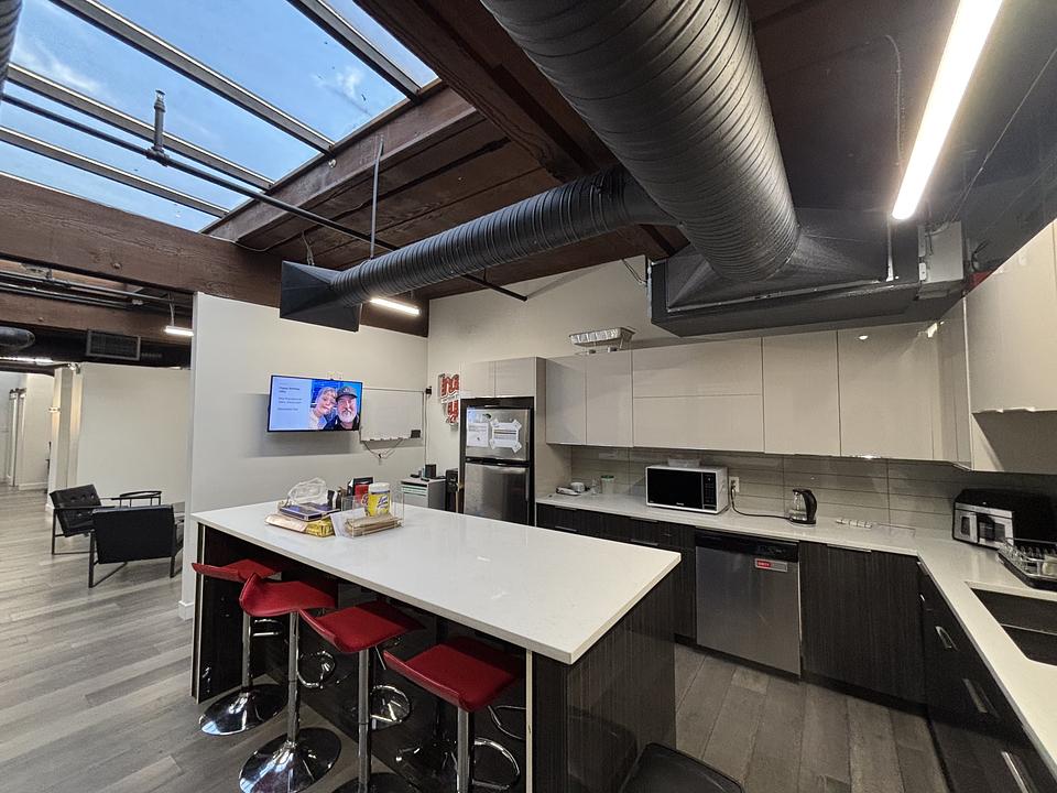 501 - 68 Water St, Vancouver, BC