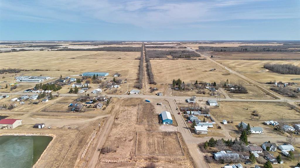 5024 50 Avenue South, Eaglesham, AB