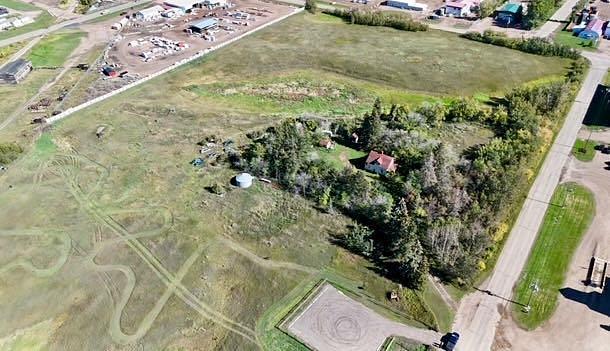 4406 47 Avenue, Stettler, AB