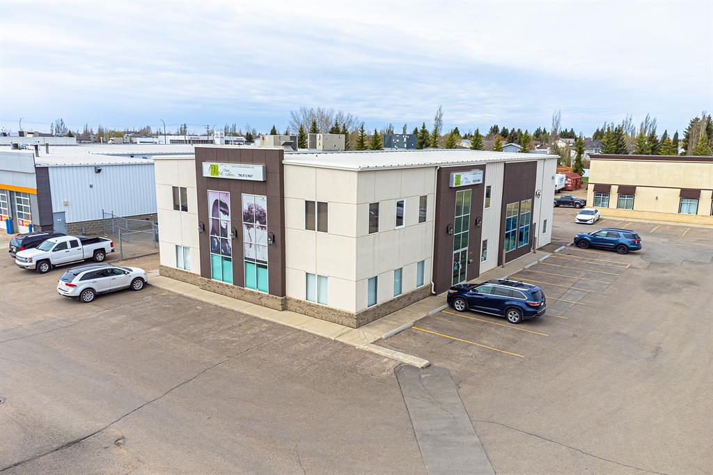 2602 50 Avenue, Lloydminster, AB