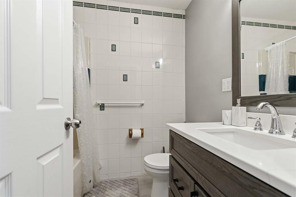 98 Hill Drive, Fort McMurray, AB