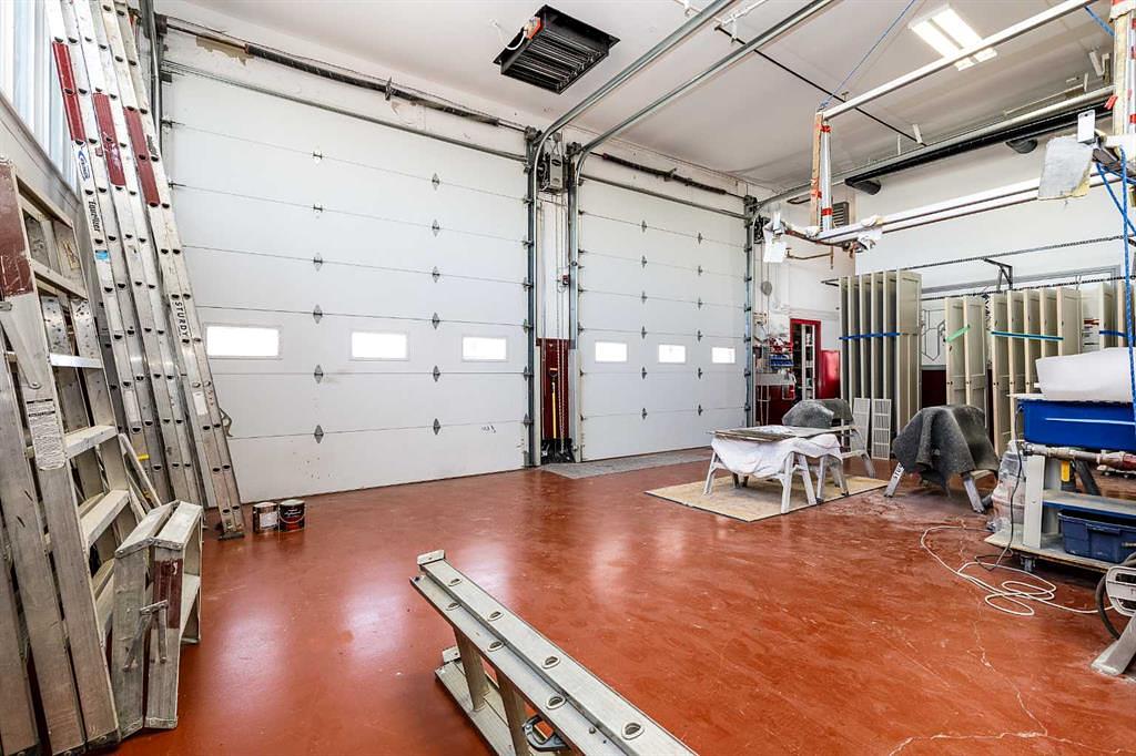 2460 36 Avenue, Springbrook, AB