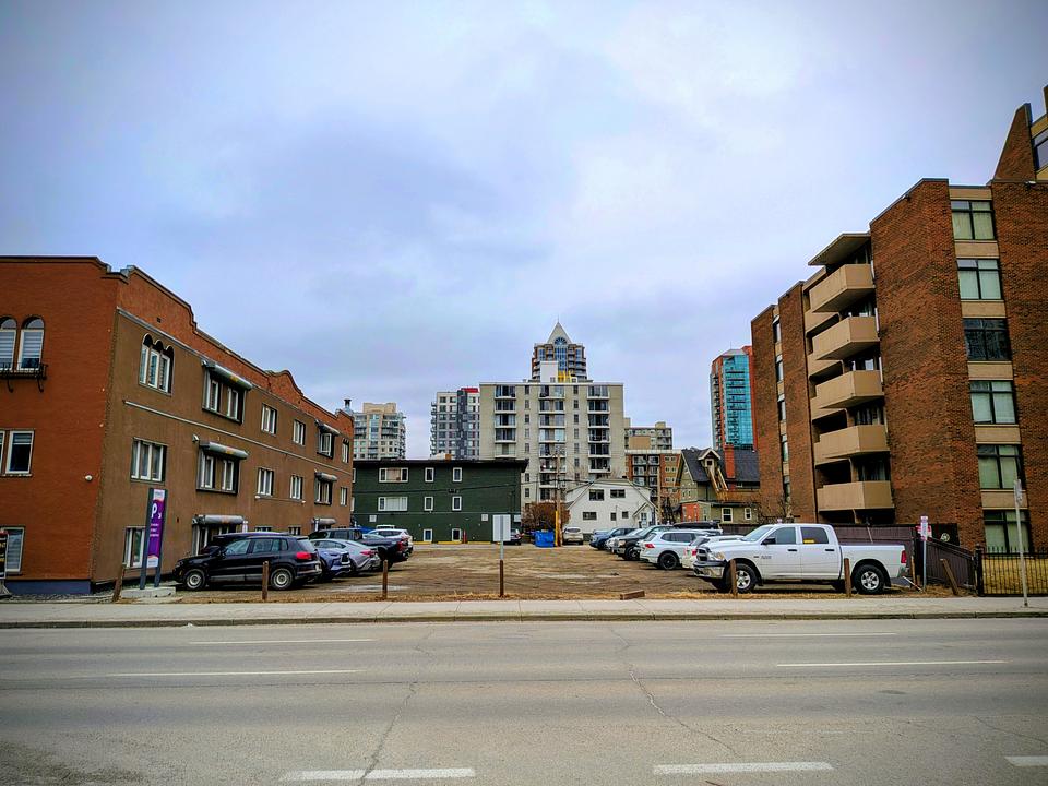 807 12 Avenue Southwest, Calgary, AB