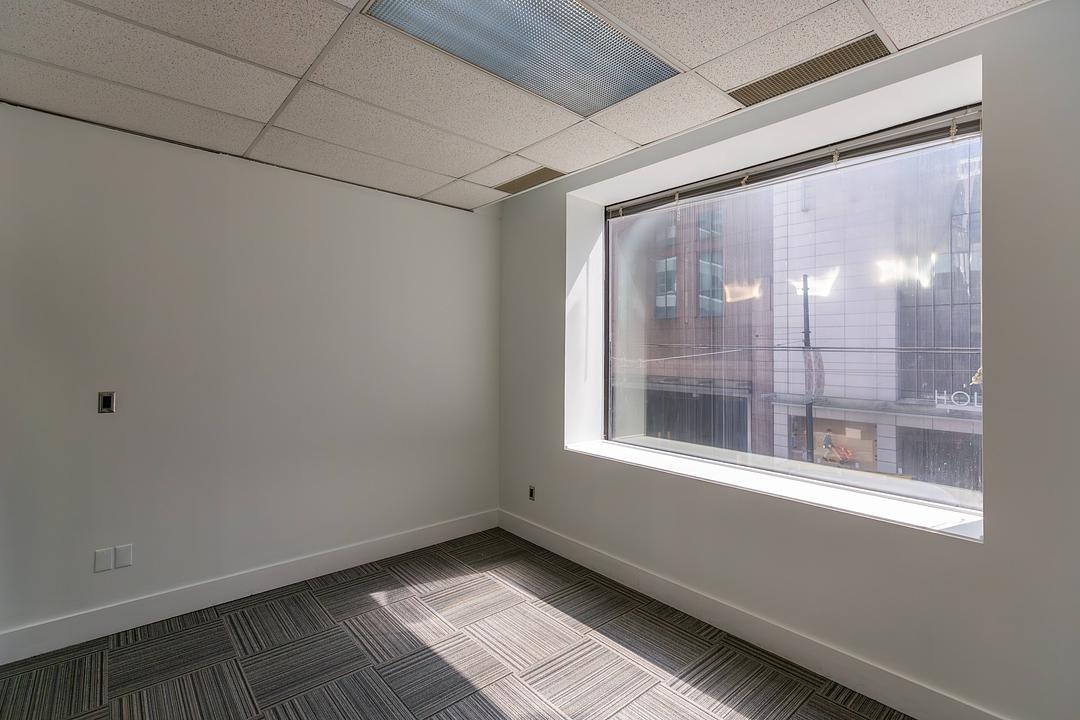 541 Howe St, Vancouver, BC
