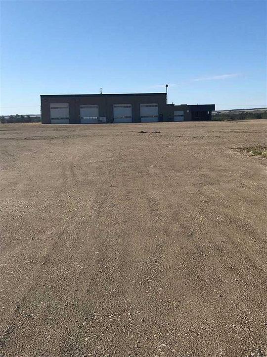100 3 Street West, Beaverlodge, AB