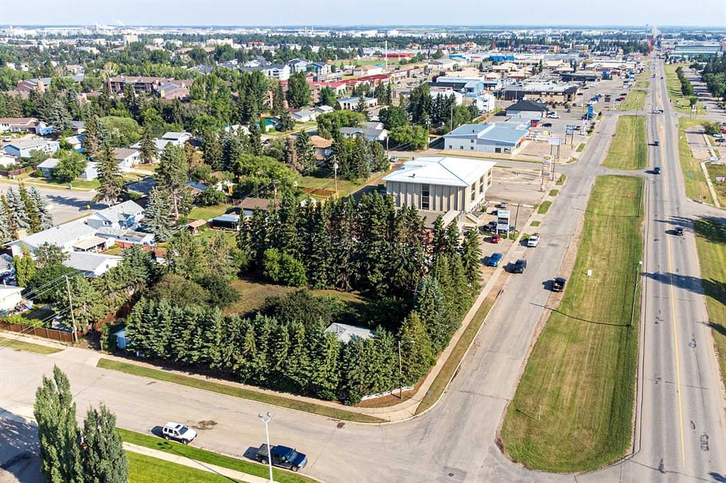 3302 50 Avenue, Lloydminster, AB