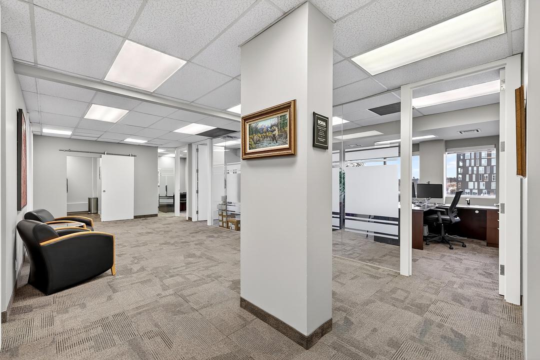 900 - 2424 4 Street Southwest, Calgary, AB
