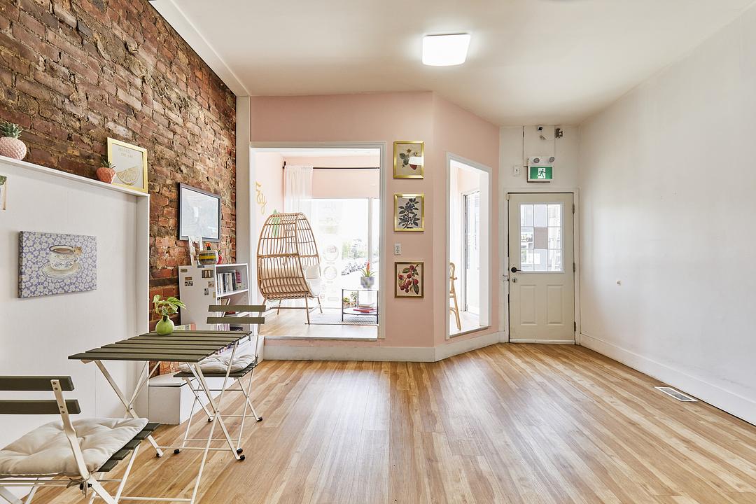 363 Barton Street East, Hamilton, ON
