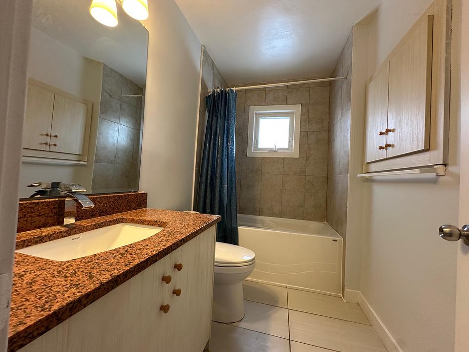 1101 22 Avenue Northwest, Calgary, AB