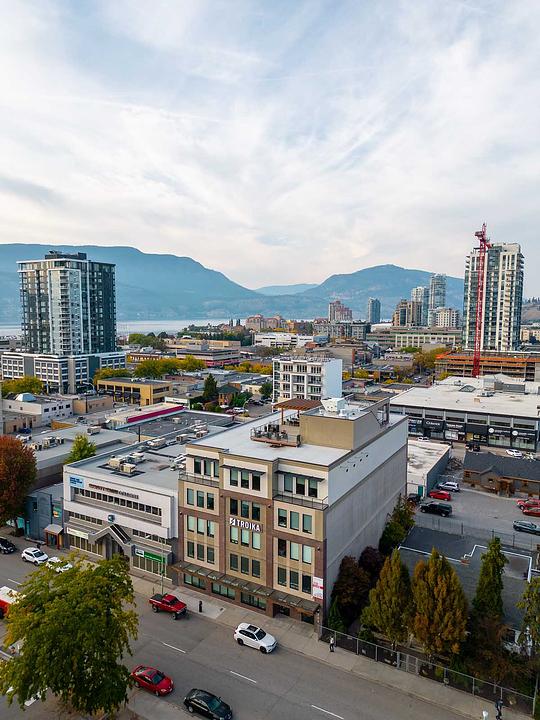 554 Leon Ave, Kelowna, BC