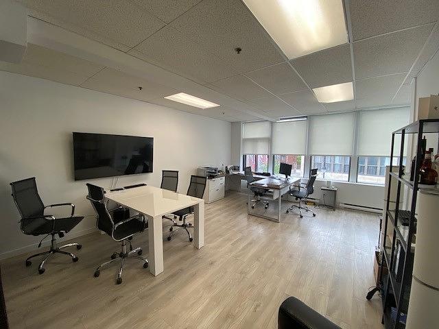 301 - 3713 Boulevard Saint-Laurent, Montréal, QC