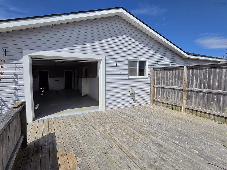 128 Beach Road, Shelburne, NS