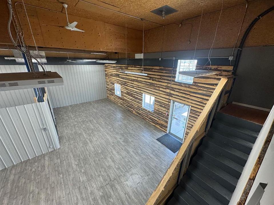 B - 6223 48 Avenue, Camrose, AB