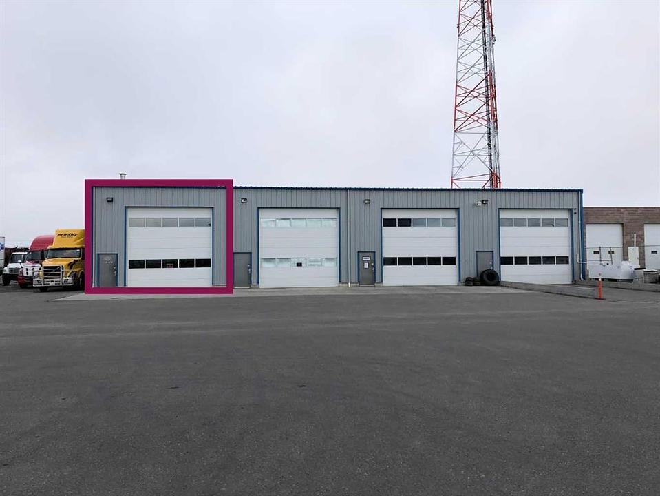4 - 935 36 Street North, Lethbridge, AB