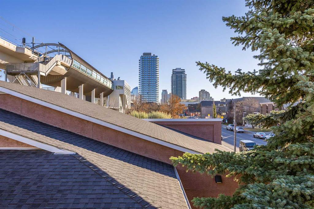 1742 10 Avenue Southwest, Calgary, AB