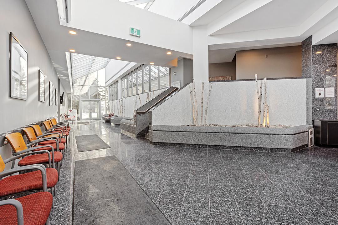 2505 St Laurent Blvd, Ottawa, ON
