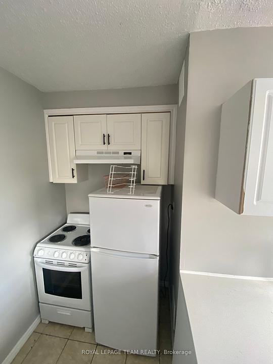 883 Somerset Street West, Ottawa, ON