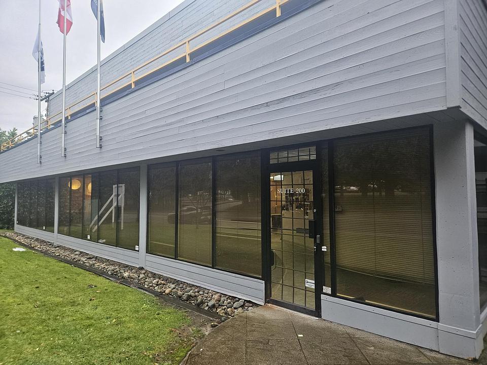 200 - 3920 Norland Ave, Burnaby, BC