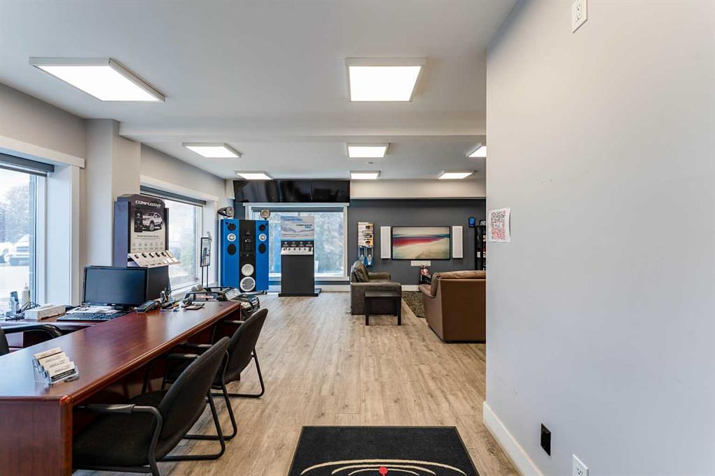 10 - 235105 Wrangler Drive, Rocky View County, AB