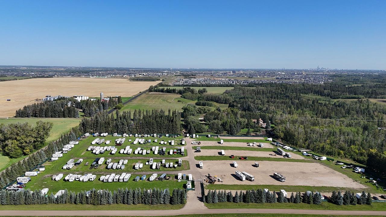 16815 41 Avenue Southwest, Edmonton, AB