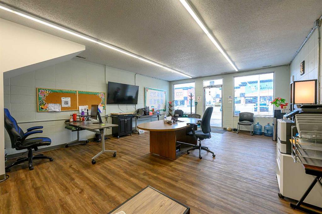 10013 110 Avenue, Grande Prairie, AB