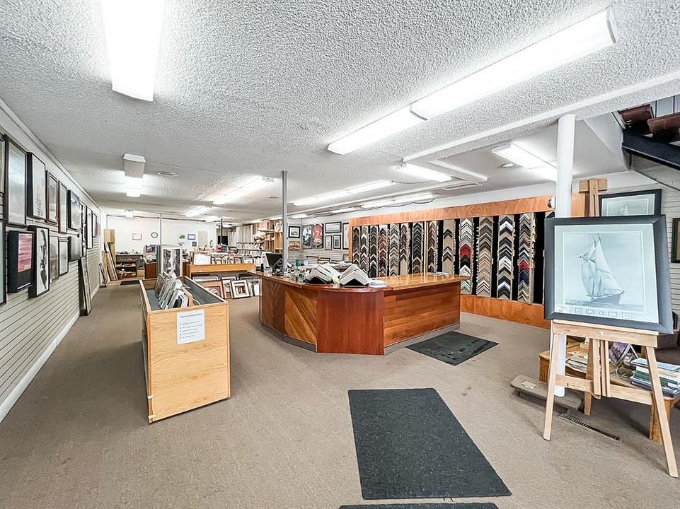 9934 100 Avenue, Grande Prairie, AB