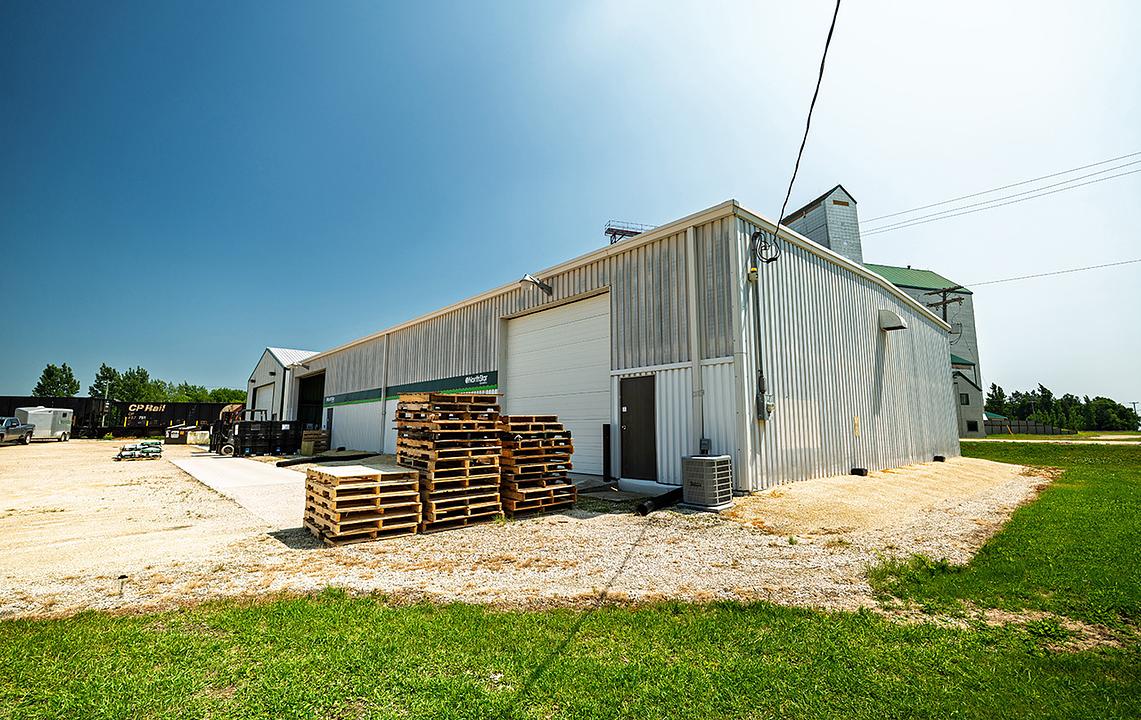 41103 6 Road E, Domain, MB