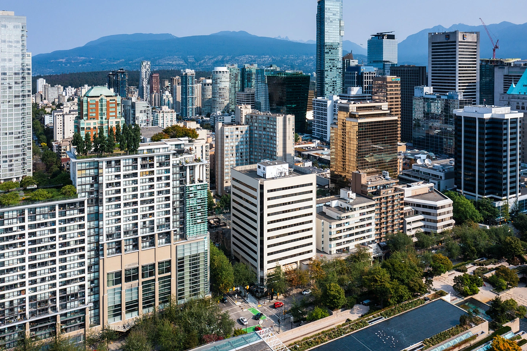 00857 - 865 Hornby Street, Vancouver, BC