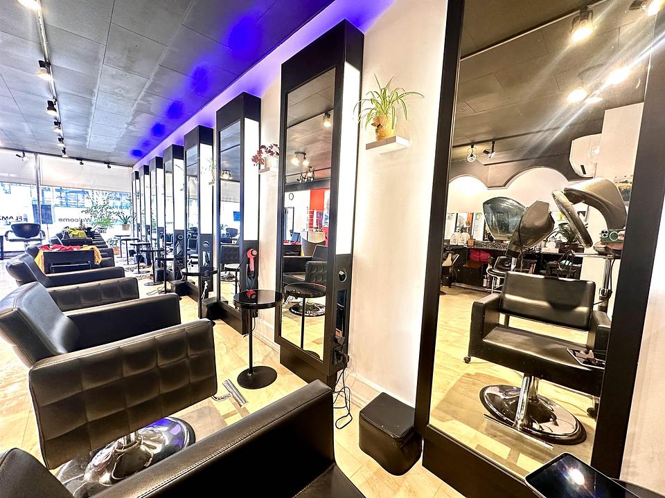 8538 Granville Street, Vancouver, BC