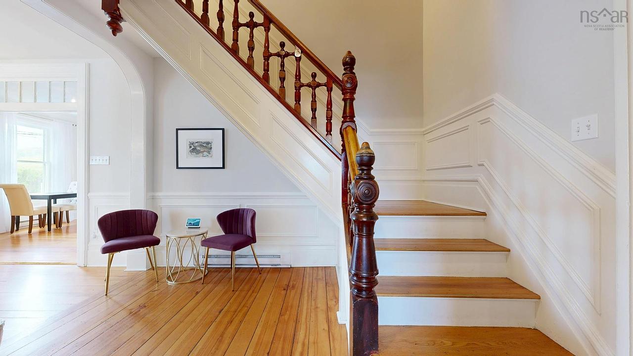 558 Main Street, Mahone Bay, NS