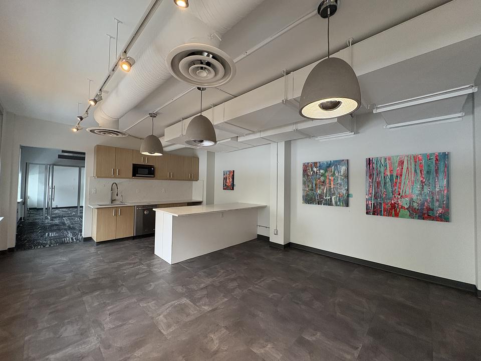 401 - 10113 104 Street Northwest, Edmonton, AB