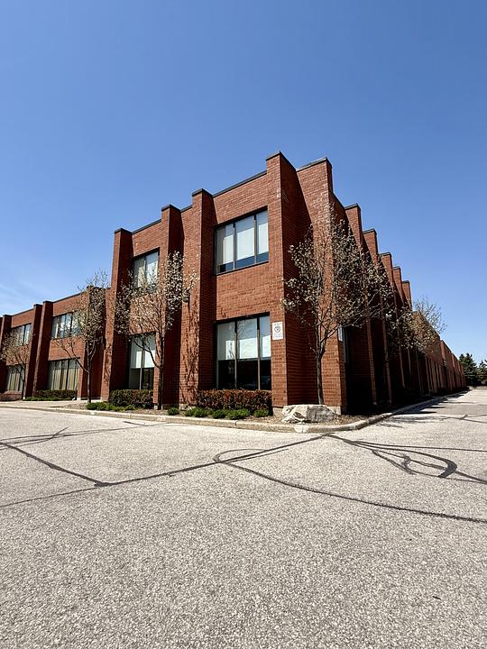 14 - 110 Jardin Drive, Vaughan, ON