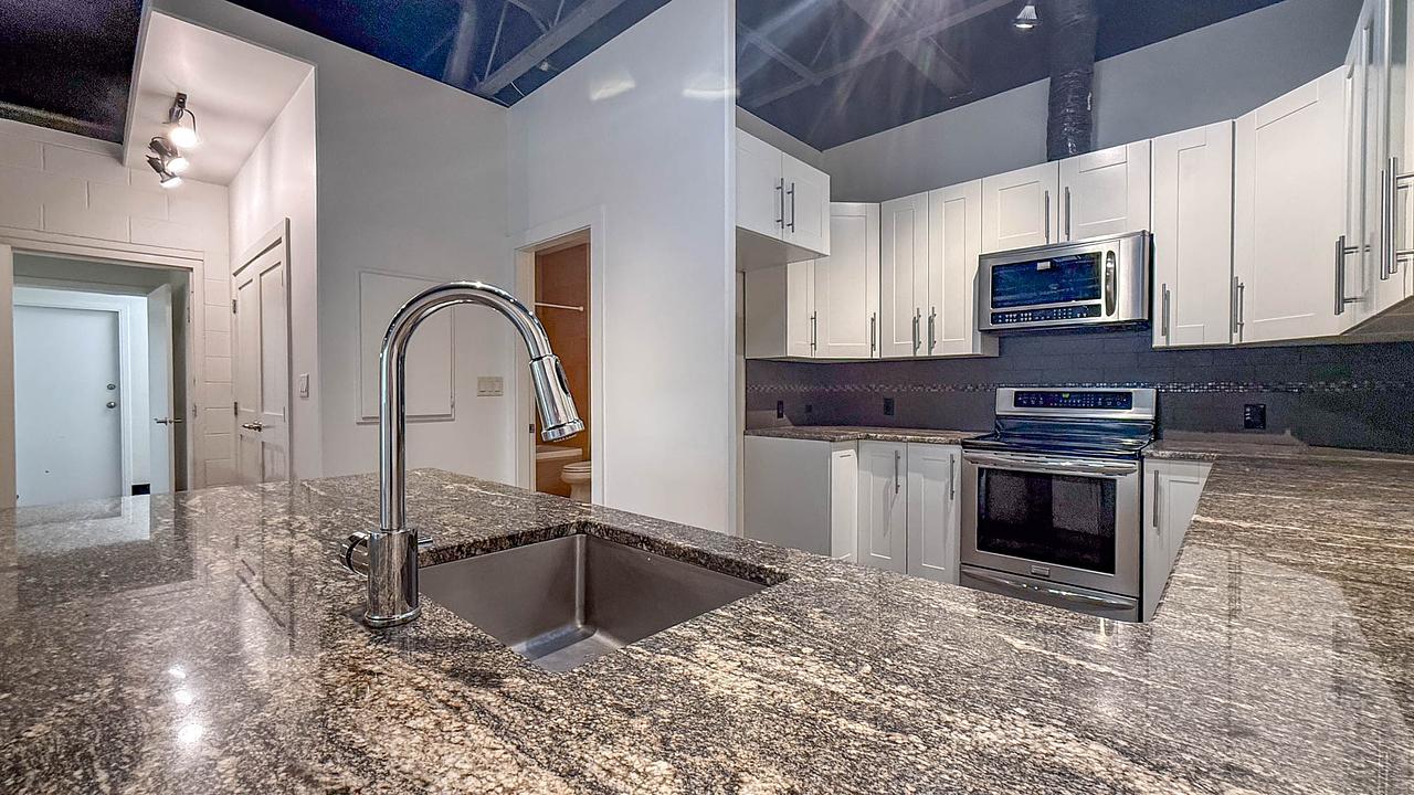 202 - 1462 Saint Paul Street, Kelowna, BC