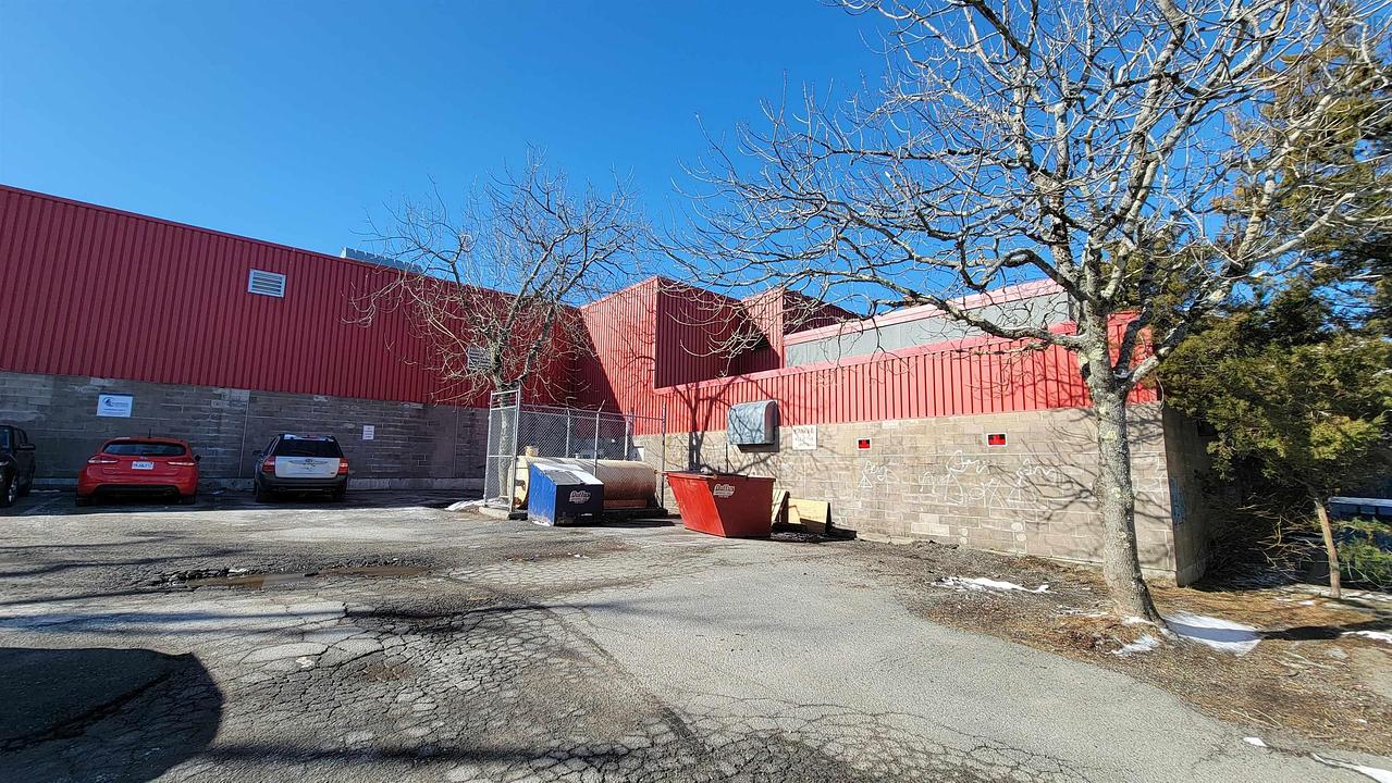 275 Main Street, Yarmouth, NS