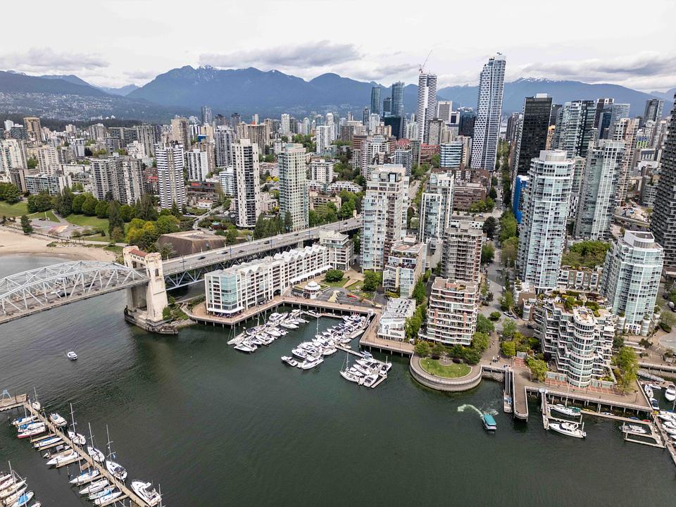 3 - 1010 Beach Avenue, Vancouver, BC