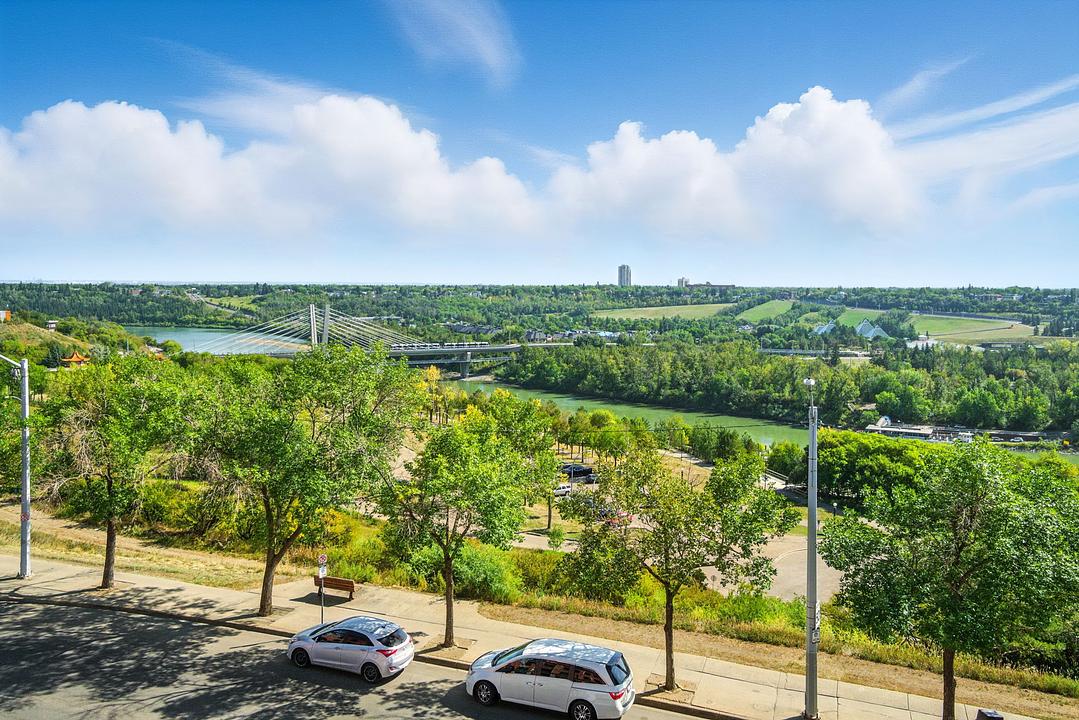 9666 Jasper Ave, Edmonton, AB