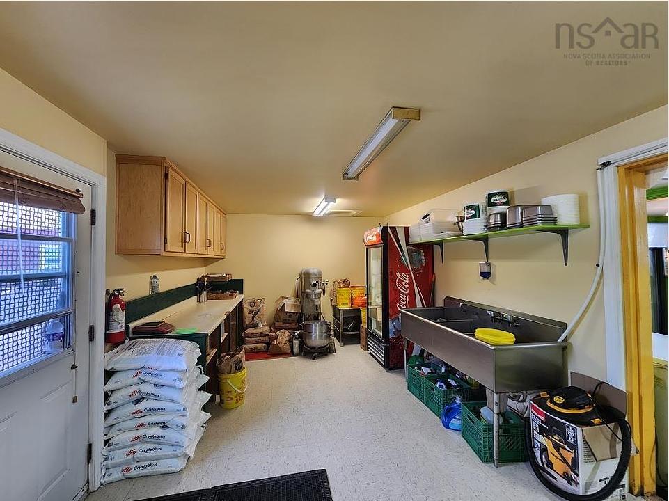 663 Main Street, Kingston, NS