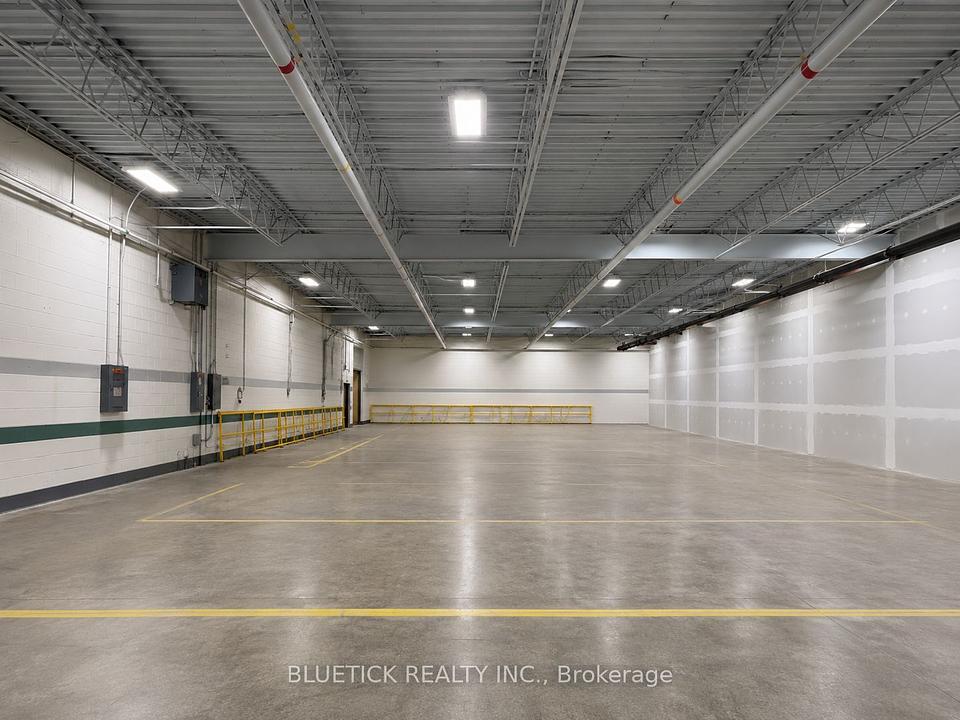 1A - 44 Rolark Drive, Toronto, ON