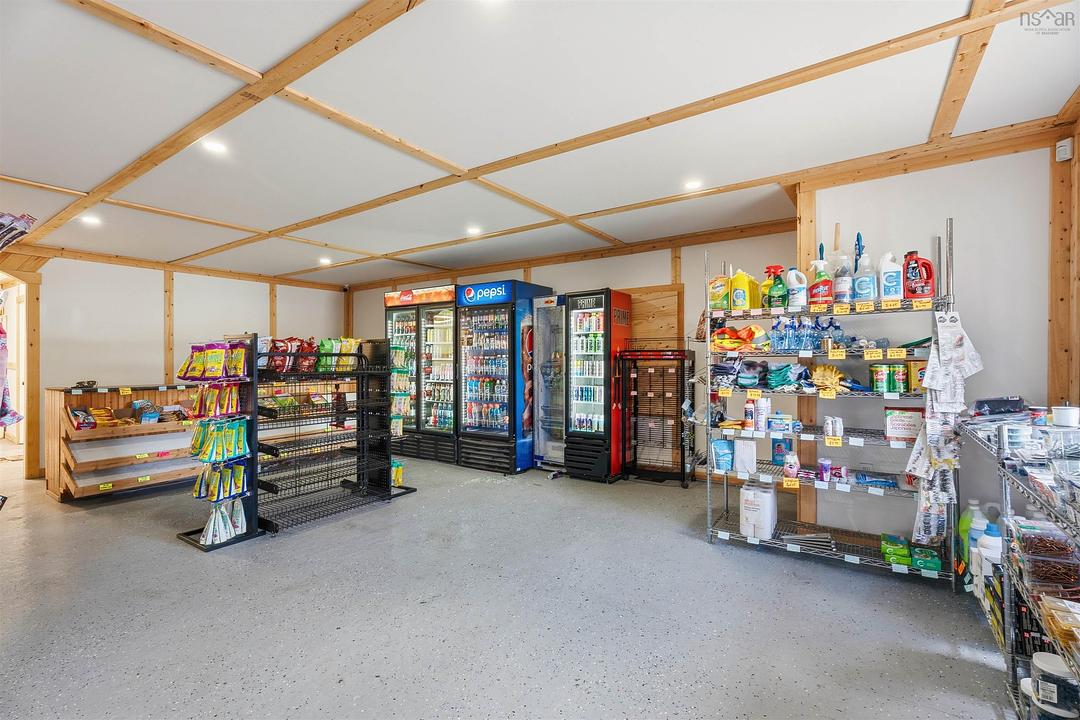 9645 Highway 8, Caledonia, NS
