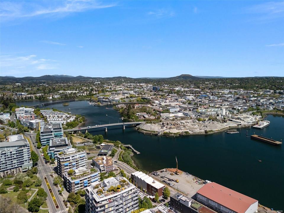 300-305 - 388 Harbour Road, Victoria, BC
