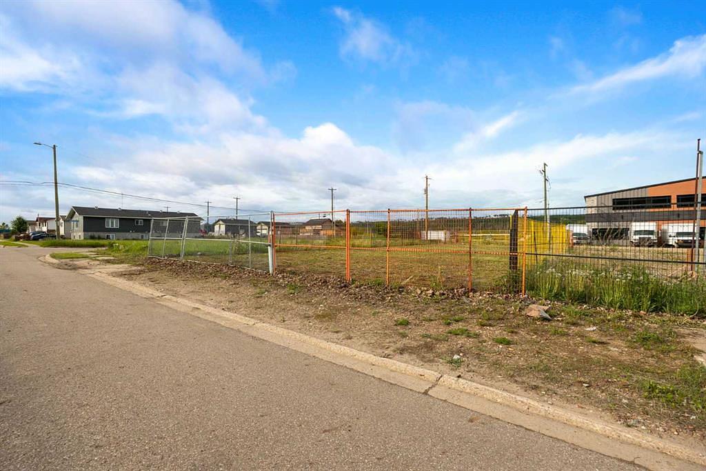 7310 Bulyea Avenue, Fort McMurray, AB